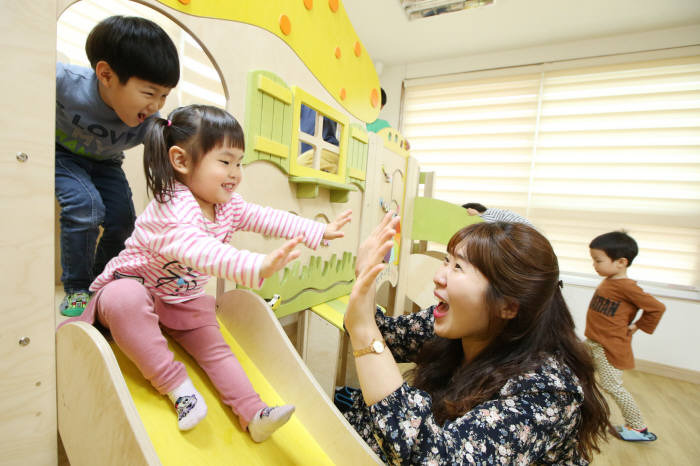 LG, 친환경+IoT 갖춘 어린이집 천안시 기증