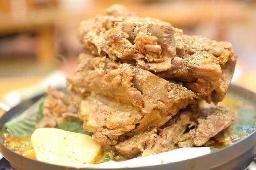 “높이만 30cm?” 파격적인 양과 맛의 탑감자탕 화제, 성북구 미아사거리역 맛집 ‘장수감자탕’