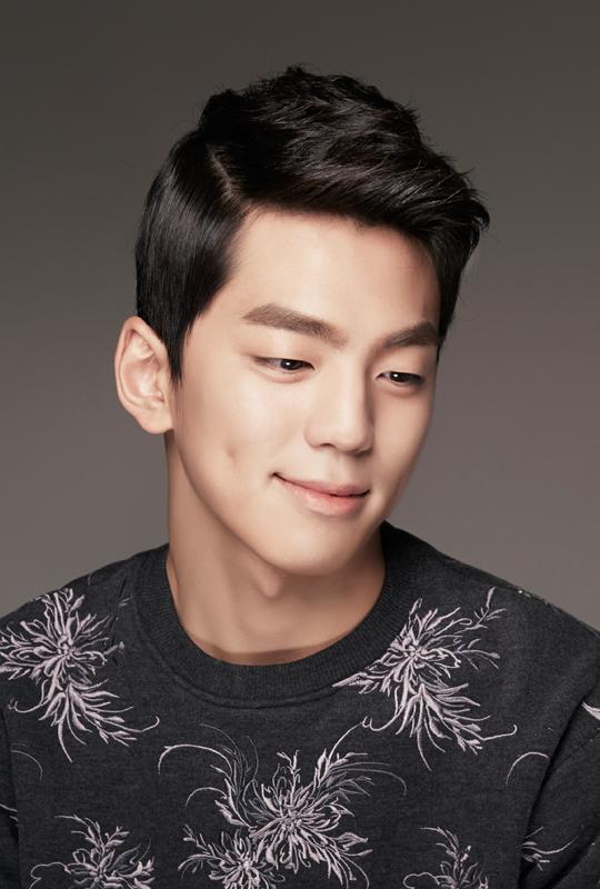 시그널 김민규가 제안하는 훈남 헤어 스타일링