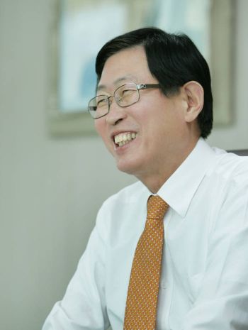 [창간 34주년 기획]특별인터뷰-조환익 한전 사장 “2025년 해외매출 20조 달성”