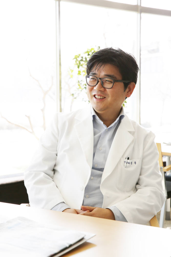 [KAIST AI를 선도한다]정용 바이오 및 뇌공학과 교수 AI 적용 뇌 기술 신세계 열 것