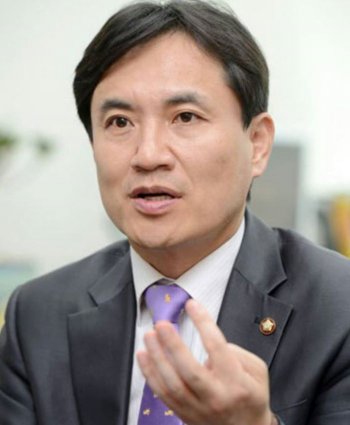 김진태 의원, '허위사실 공표 혐의'  2심서도 무죄 주장 