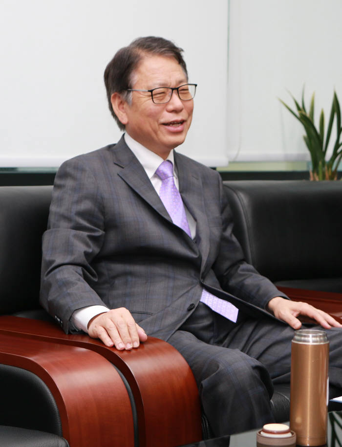 [人사이트]정회석 순환자원유통지원센터 이사장 “폐비닐 수거대란 재발 없도록 가교 역할 충실하겠다”
