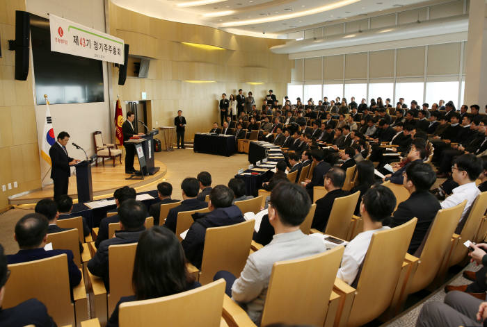 롯데케미칼, 신동빈 회장·임병연 대표 사내이사 재선임