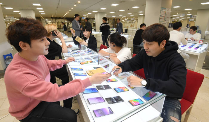 가든파이브 휴대폰 전문상가 공식 개장... 5G 특화·상생형 영업 펼칠 것