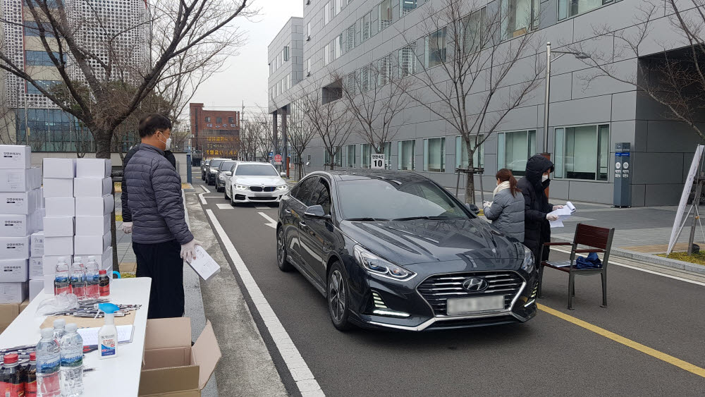 한국로봇산업진흥원, 대구경북 중소기업에 마스크 1만여장 배포