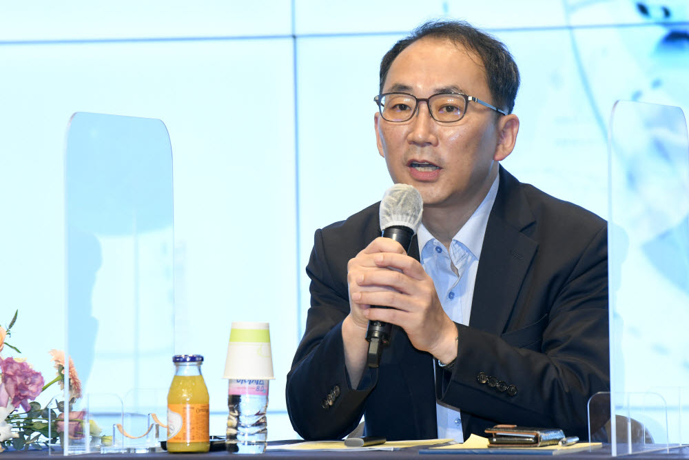 [테크위크 2020 LIVE] 韓 첨단산업 세계공장으로…산업부 소부장 정책 강력히 추진