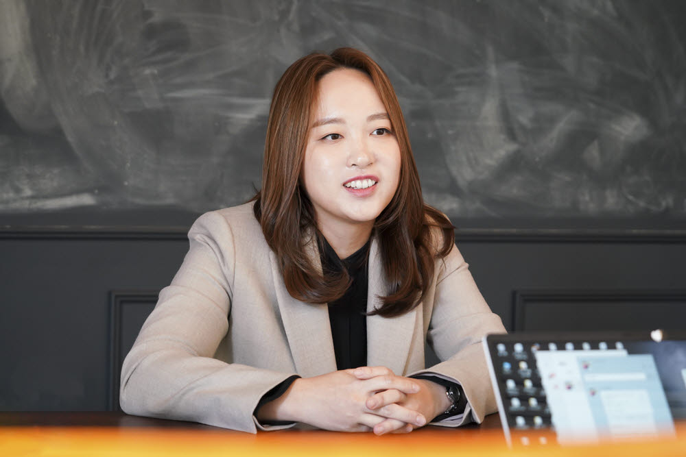[人사이트]최소정 SK텔레콤 담당 V컬러링, 부캐놀이 일환