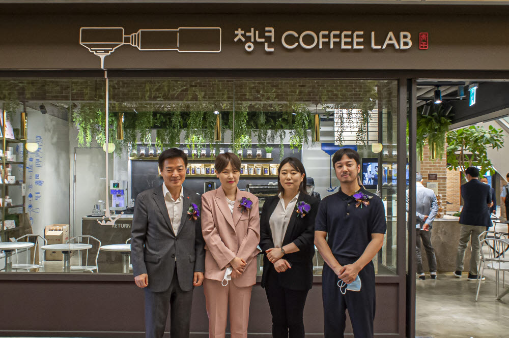신세계, 강남 파미에스테이션 청년커피랩 4기 모집