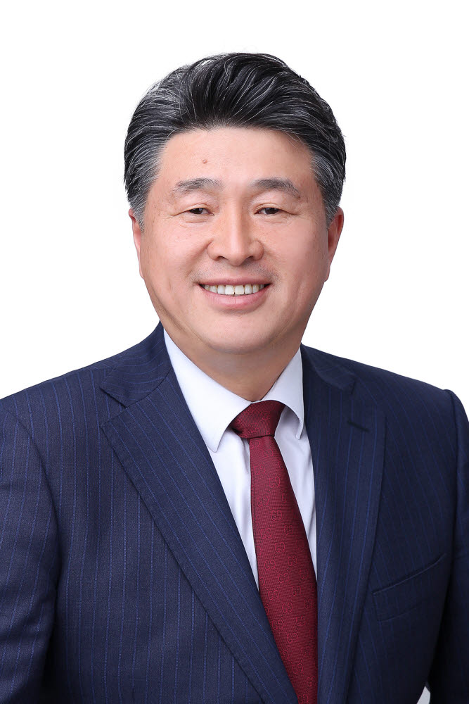 학교 IT인프라 열악, 학교별 점진적 개선 필요 이용현 한국스마트에듀테크협동조합 이사장