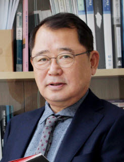 [오늘의 CEO]김승진 에이피씨테크 대표 공기청정기 새 모델 정립