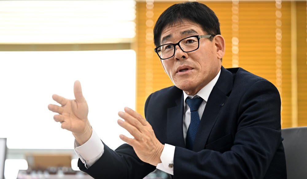 [데스크가 만났습니다] 강창선 정보통신공사협회장 정보통신 유지보수·설계감리 자격개선 반드시 이룰 것