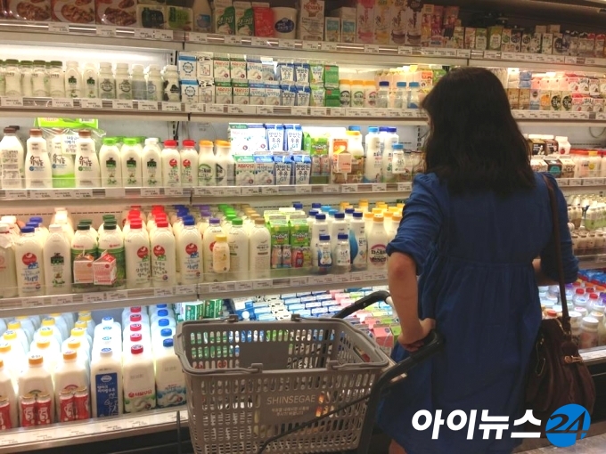 원윳값 인하에 난감한 유업계…소비자가 인하, 글쎄
