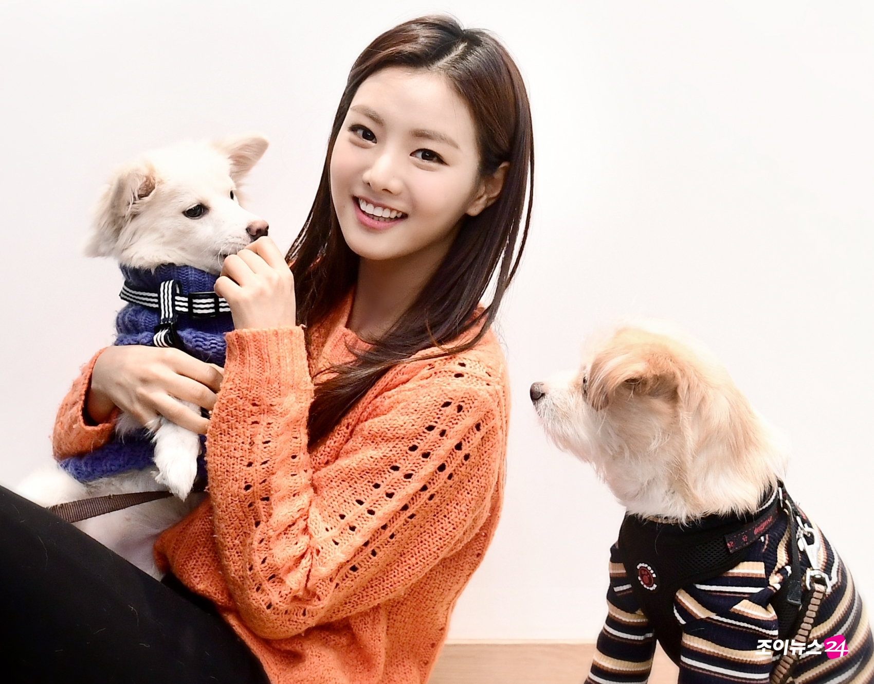 [스타♡펫 HD포토]이세희, 또치X강이와 함께 행복더하기~
