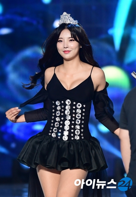 [정소희의 포톡] 수영복 없앤 미스코리아, 그렇다면 한복패션쇼라도?