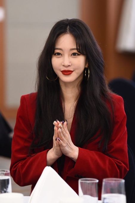 오늘 썰 푸는 거 촬영 한예슬, 남친·버닝썬 의혹 해명 예고