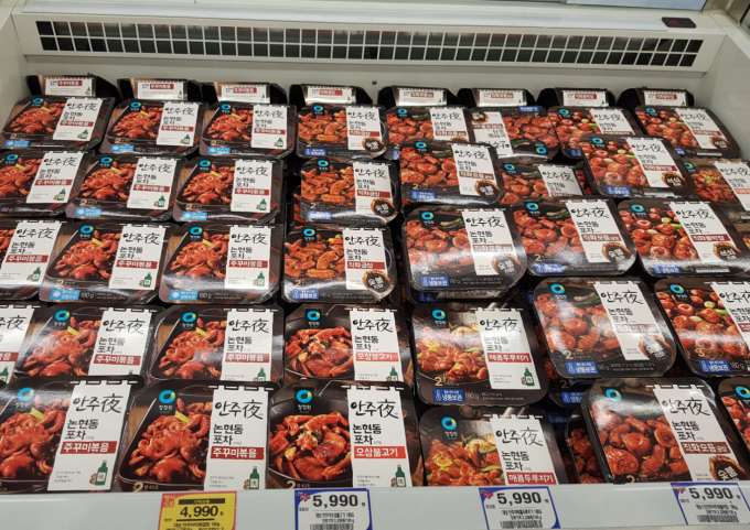 제빵업체까지 안주 HMR 시장 노린다…식품업계, 안주 대결 점입가경