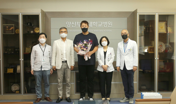 친절한 대호 씨 롯데 이대호, 부산대 어린이병원 기부