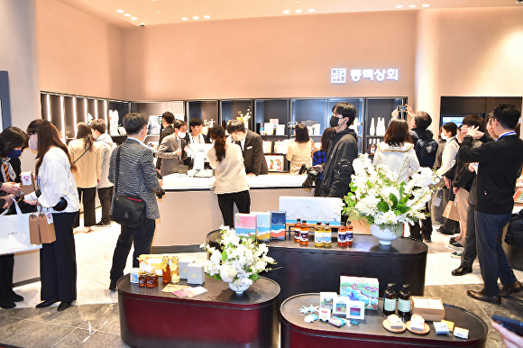 부산 동백상회, 5월 한 달간 전 품목 30% 할인 판매