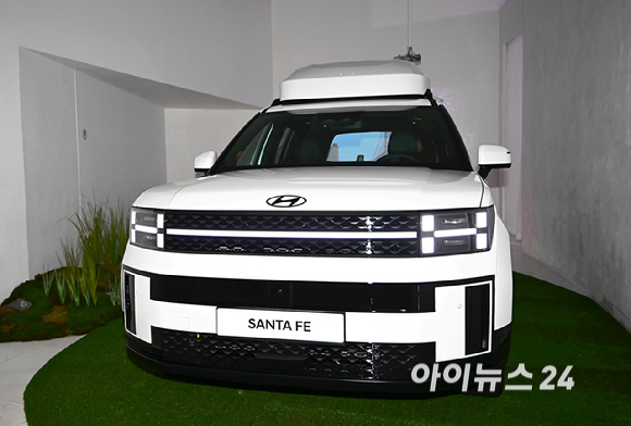 [포토]현대차 로고 H 모티브 디자인 반영… 차량 전후면 H 라이트, 전면 범퍼