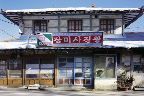 [사진읽기]추억마저 도태된 동네 사진관
