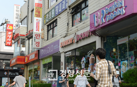 [자영업자, 벼랑에 서다]‘가맹점’에 끼지 못한 토박이 자영업자들 속절없이 밀려나