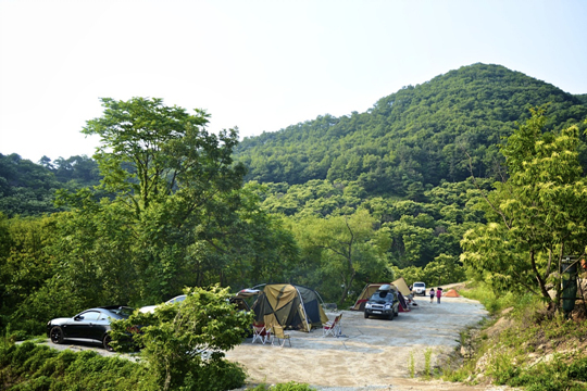[한국의 캠핑장]밤꽃 향기 그윽하게, 공주 기산농장 오토캠핑장