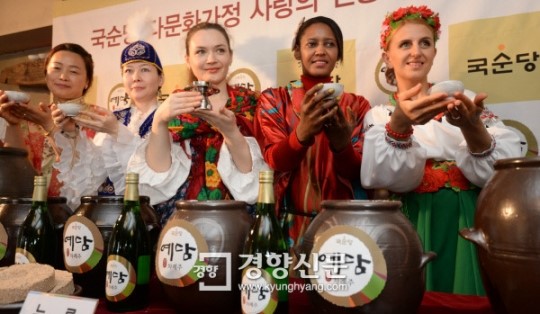 [경향포토]차례주 체험