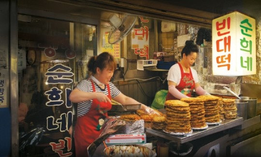 광장시장 명물 ‘순희네 빈대떡’ 해외 간다