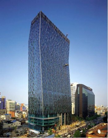 SK텔레콤, 정년 연장·임금피크제 도입 합의