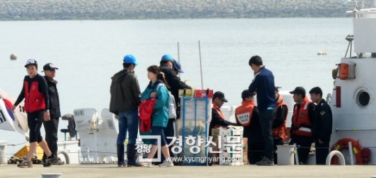 [경향포토]보급품 수송
