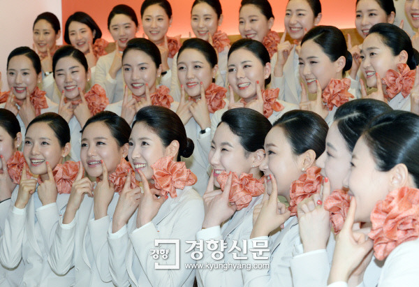 [경향포토]신입 승무원들 환한 미소
