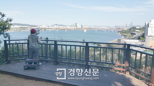 염창산 정상, 한강 전망대 29일 개방