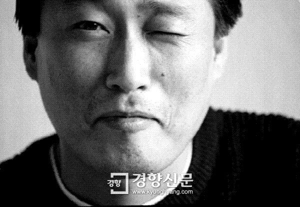 가수 故 김현식씨 아들 사기 혐의로 불구속 기소