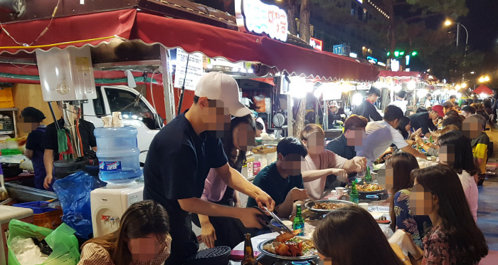 ‘불법’을 파는 여수 낭만포차…“어쩌나”