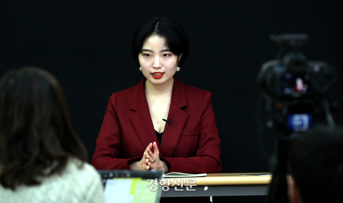 비혼·비출산, 이젠 ‘탈연애’···‘페미’ 칼럼니스트가 탈연애 선언한 이유[아! 젠더]