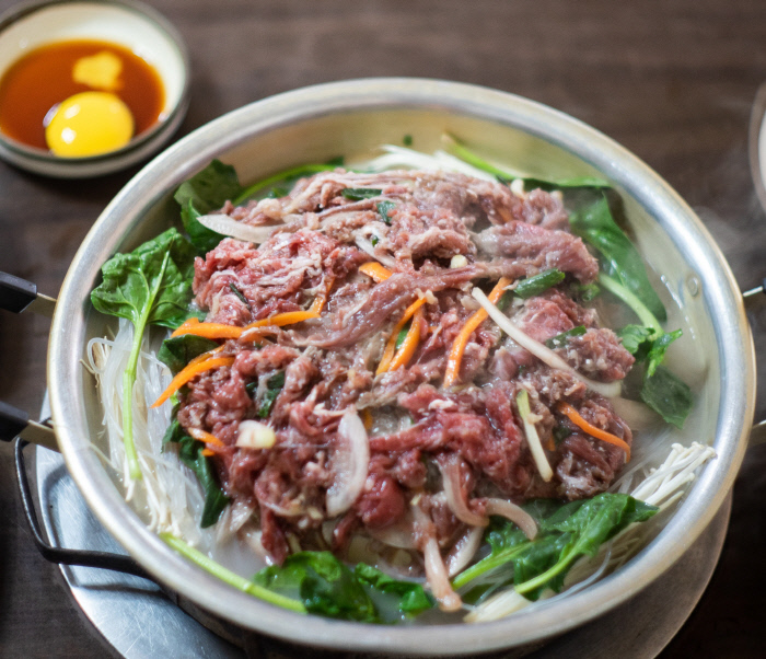 (12)바다만 봐도 배 부르고…바라만 봐도 군침 도는…유월의 영덕[지극히 味적인 시장]