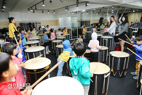 한국제분협회, ‘난타 연주’ 즐겨요[경향포토]