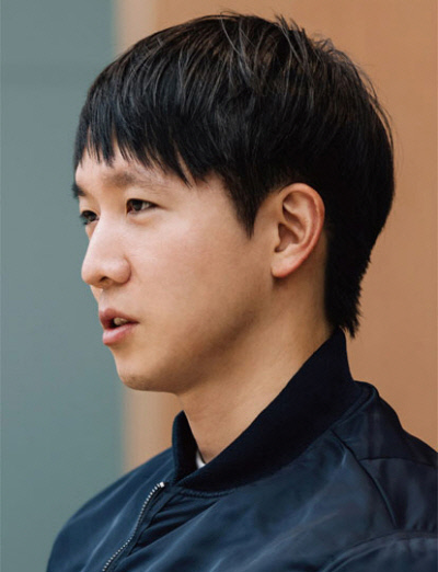‘김군을 찾아서’ 출간한 강상우 감독 “영화서 못 다룬 5·18, 그리고 시민군 ‘아픈 기억’ 담아”