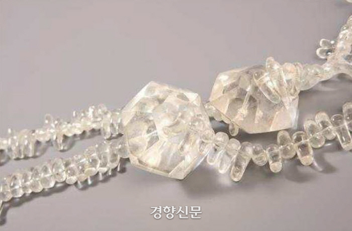 1700년 전 가야인이 찬 영롱한 유리 목걸이…철의 왕국 아닌 유리의 왕국이었다