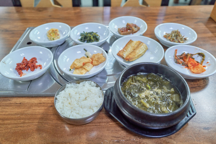 (59)물닭갈비·실비집 한우·고갈두 유명세 너머 발굴한 태백 장터의 맛[지극히 味적인 시장]