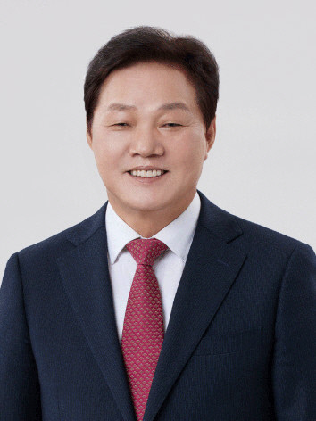 경남도지사 출구조사 압승 예측…박완수 