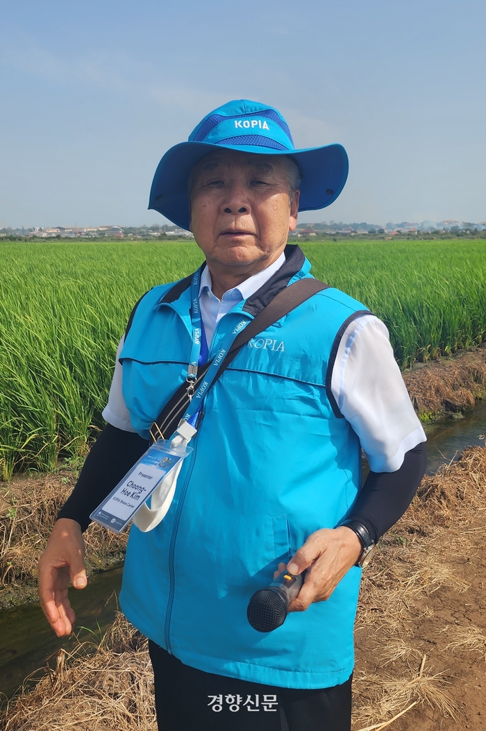 아프리카에 한국 쌀 재배기술 전수하는 김충회 코피아 소장[인터뷰]