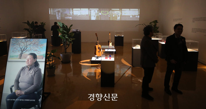 신지 못한 신발, 치지 못한 기타…단원고 학생들이 남기고 간 사연들