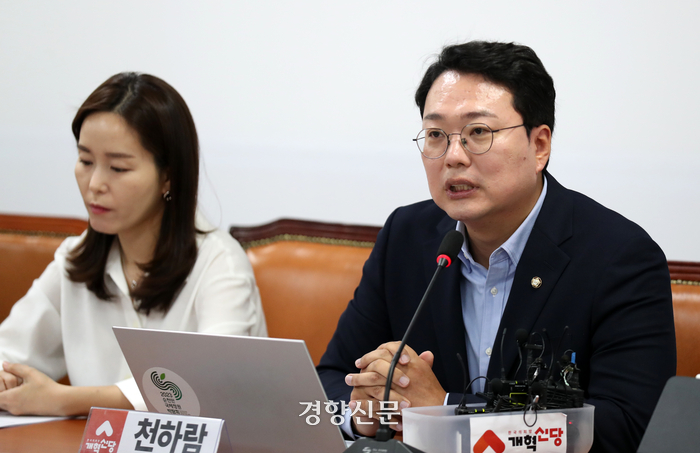 천하람 “한동훈, 채 상병 특검 말 바꿔···시급하지 않았다면 왜 공약했나”