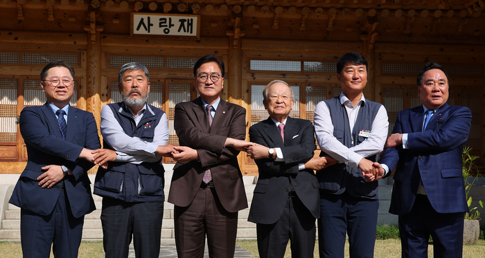 국회판 사회적 대화 이뤄질까…우원식, 노사에 실무협의 제안