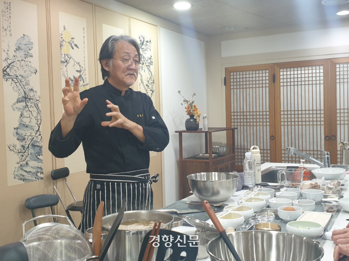 2시간 기다려 먹었던 ‘제주의 맛’…고사리육개장 만들어보니