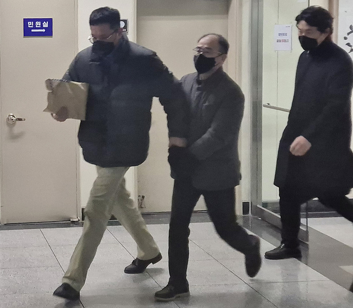 비상계엄 가담한 군인들 줄줄이 구속···이상민 등 국무위원도 소환