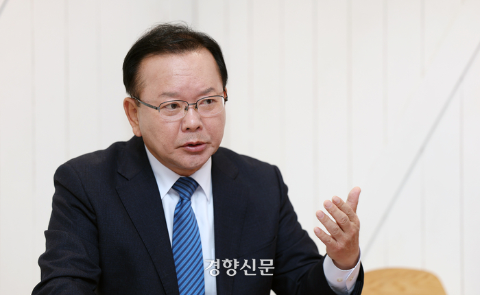 김부겸 “탄핵 이후 여유있게 국정 리드못한 야당에 실망감 작용한 듯”