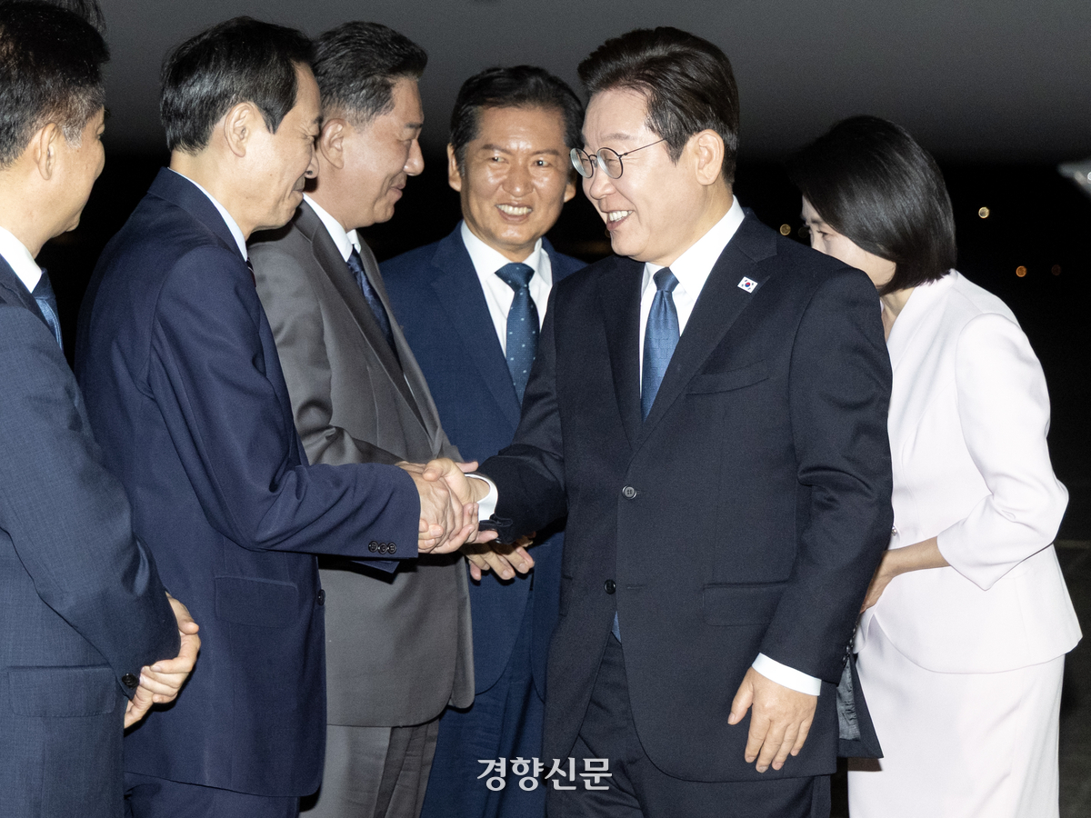 [속보]이 대통령 “장동혁 포함 여야 지도부 회동 즉시 추진” 지시